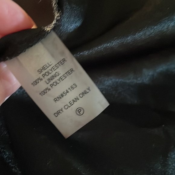 Ivanka Trump black dress like lace - Picture 9 of 9